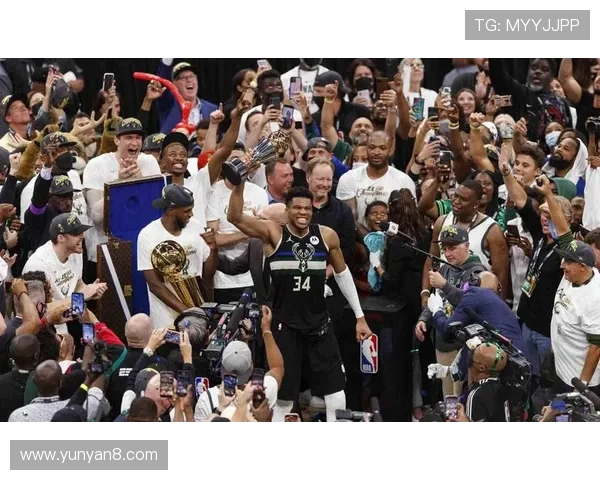 罗林斯砍下生涯新高三十二分库里苦撑二十七分雄鹿客场爆冷力克勇士