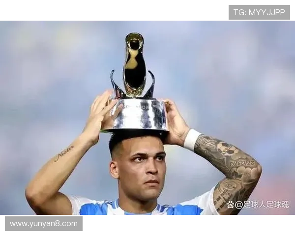 劳塔罗荣膺最佳阵容感谢队友支持称个人荣誉离不开你们